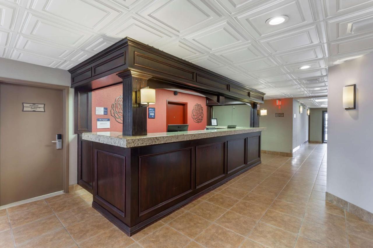 Best Western Plus Rose City Suites Welland Exteriér fotografie