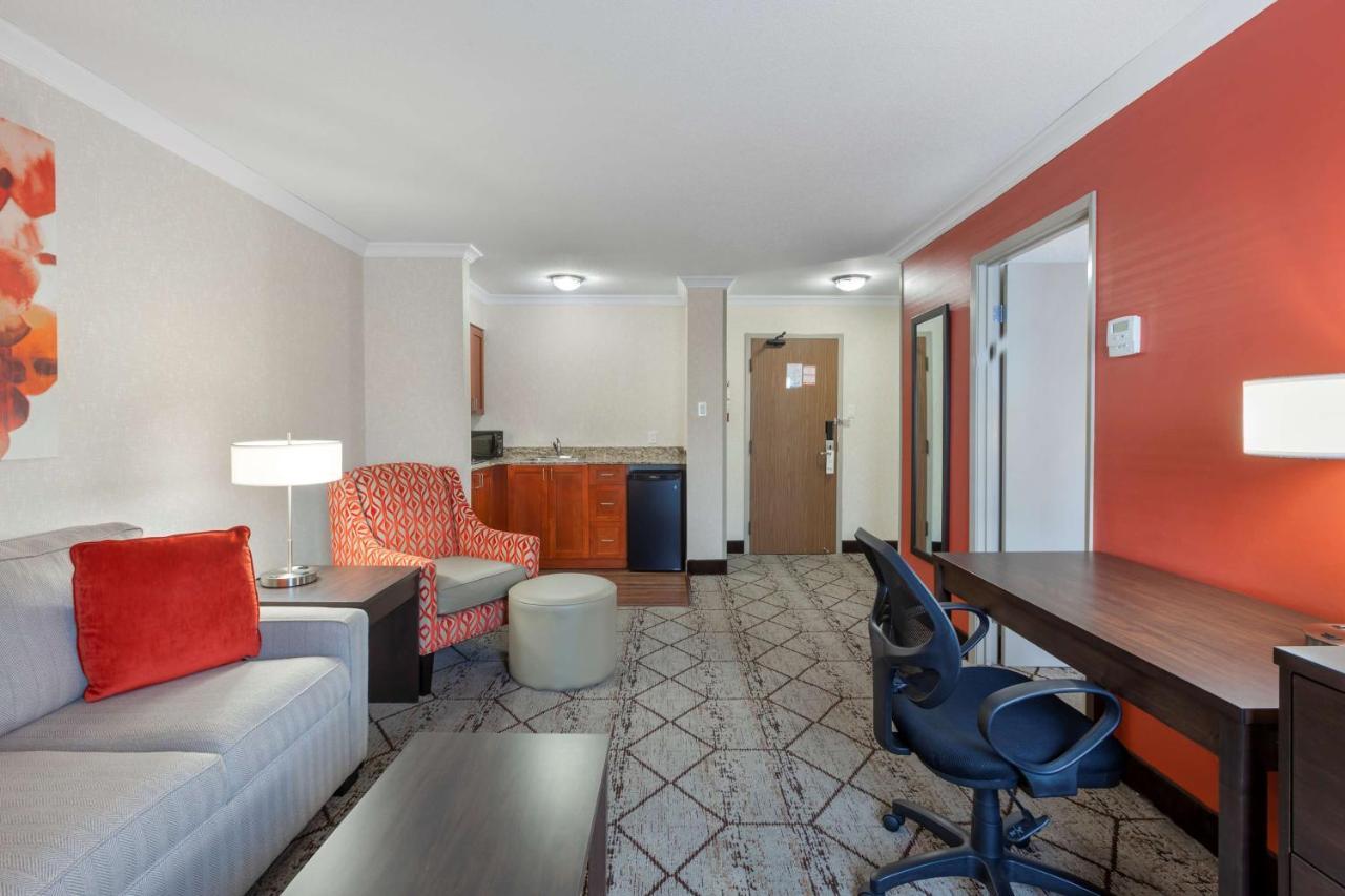 Best Western Plus Rose City Suites Welland Exteriér fotografie