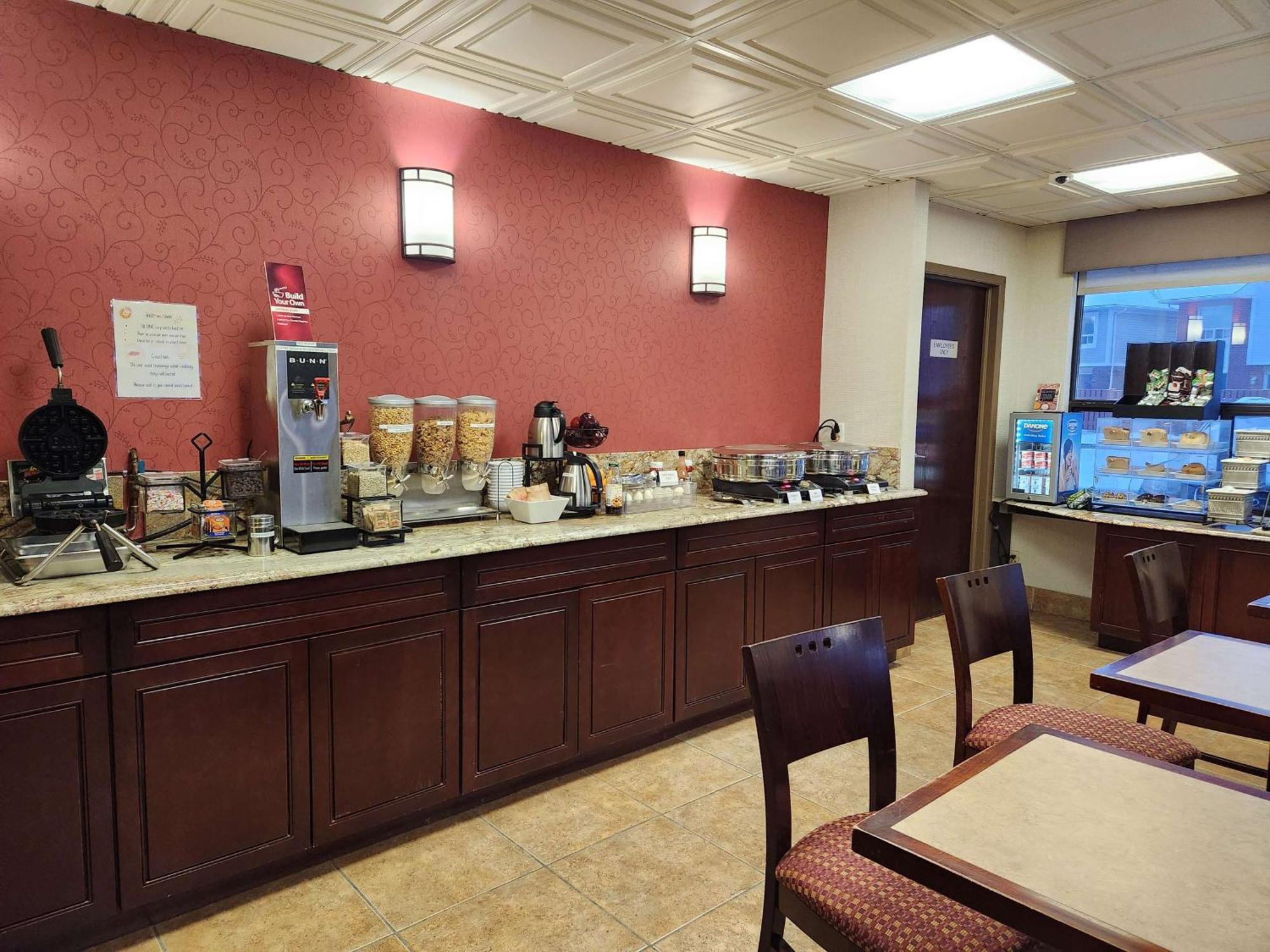 Best Western Plus Rose City Suites Welland Exteriér fotografie