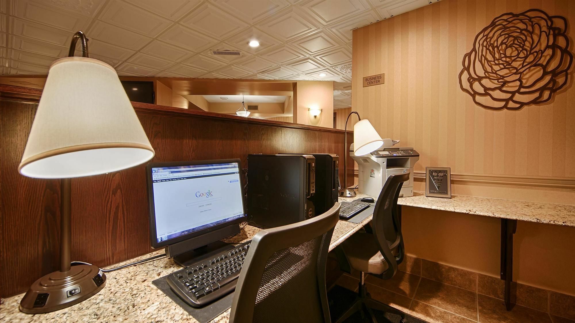 Best Western Plus Rose City Suites Welland Exteriér fotografie